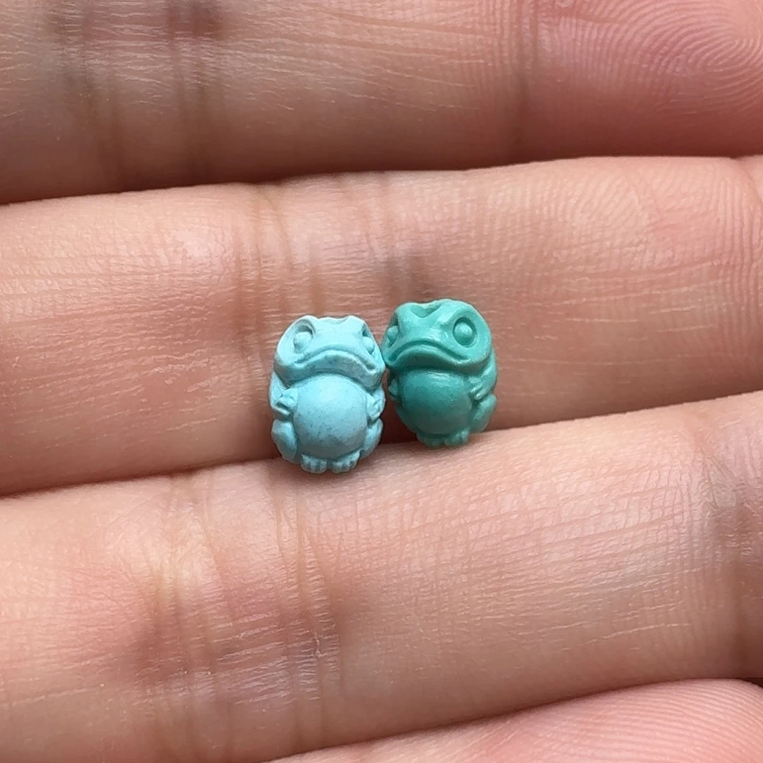 绿松石未镶嵌青蛙一对