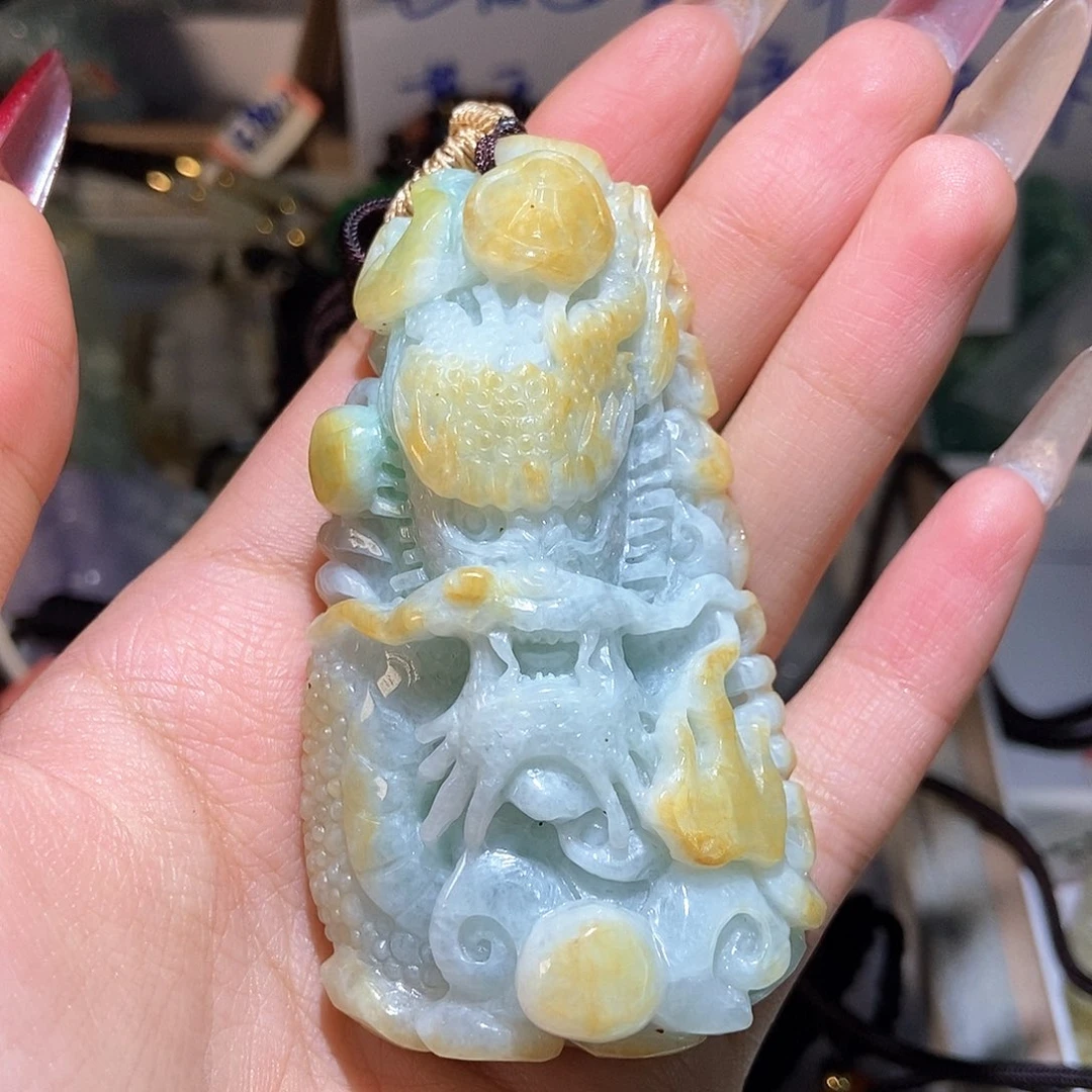 翡翠颈饰未镶嵌天然