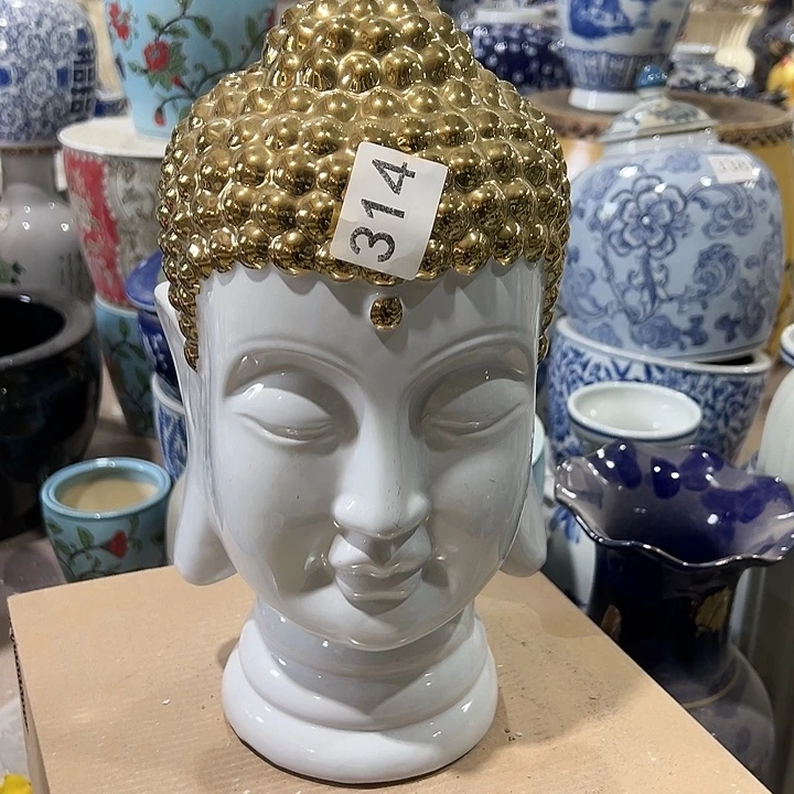 瓷片瑕。。。。。。。。。。。。。。