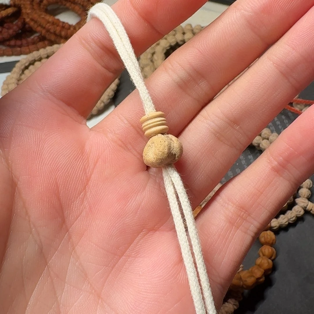 C***C吊坠柏香籽/百香籽