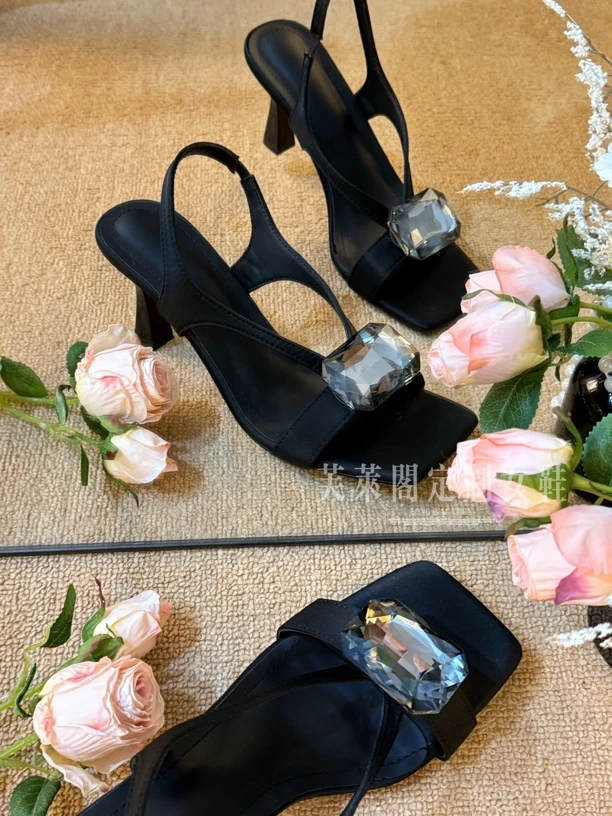 露趾中跟纯色低帮森系风时装凉鞋鞋子夏季单鞋可爱风566