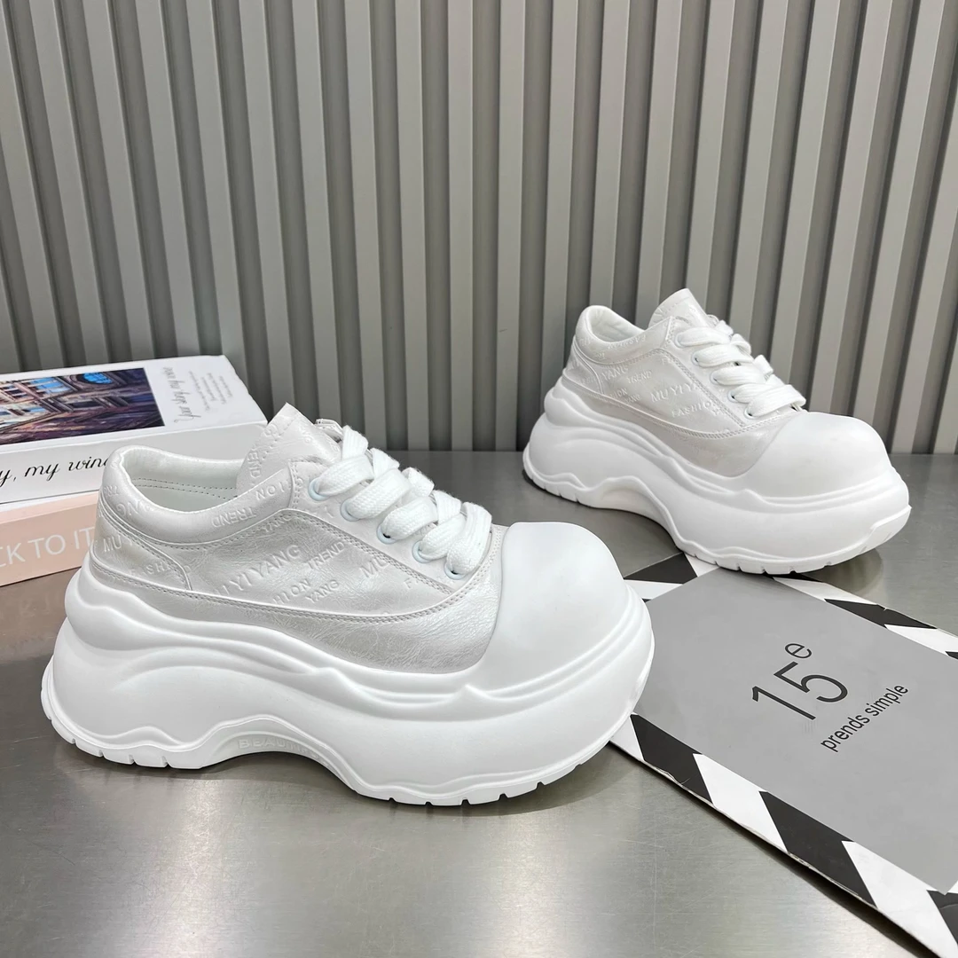 欧货字母真皮厚底小白鞋女鞋2025新款小个子增高显脚小运动休闲鞋