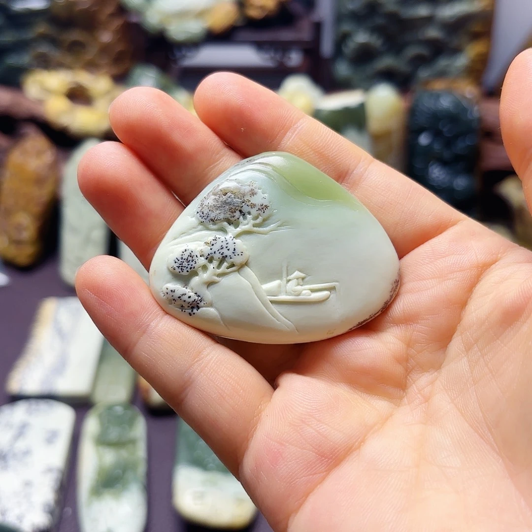 陌***玉岫岩老玉（透闪石质玉）未镶嵌挂件