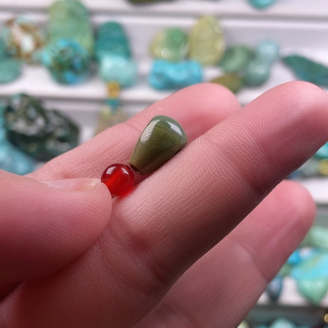 南红玛瑙未镶嵌颈饰