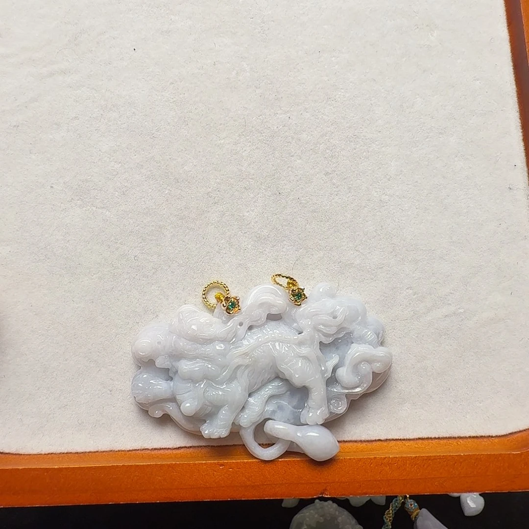 吊坠(赠链)合金翡翠