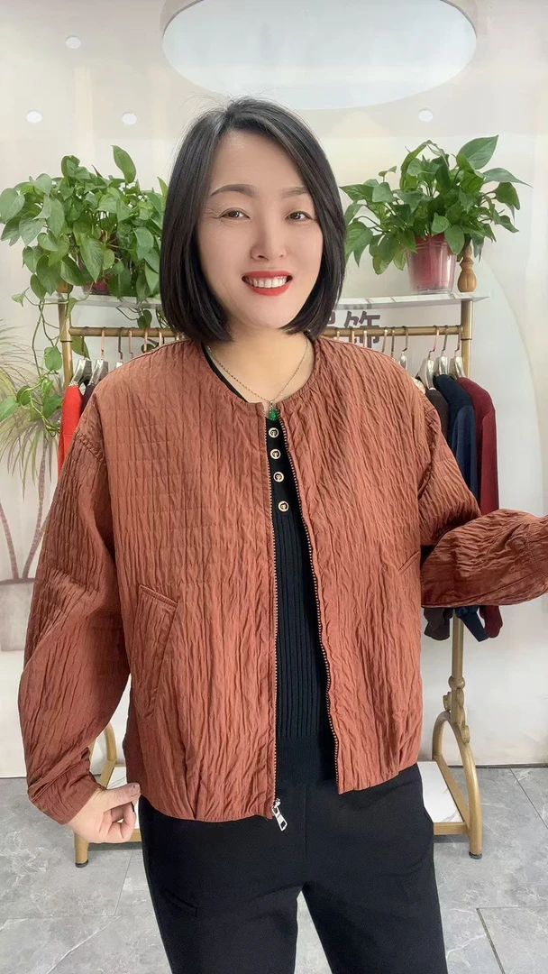 春季新款圆领休闲上衣