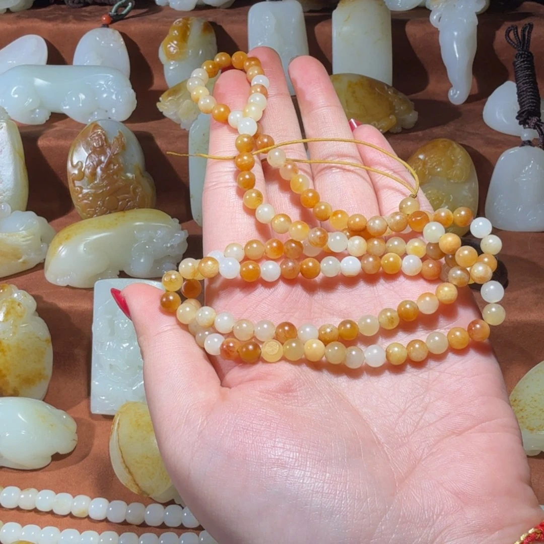 四***哥和田玉未镶嵌颈饰