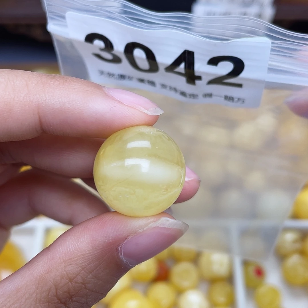 蜜蜡未镶嵌珠宝奇石粉18.6