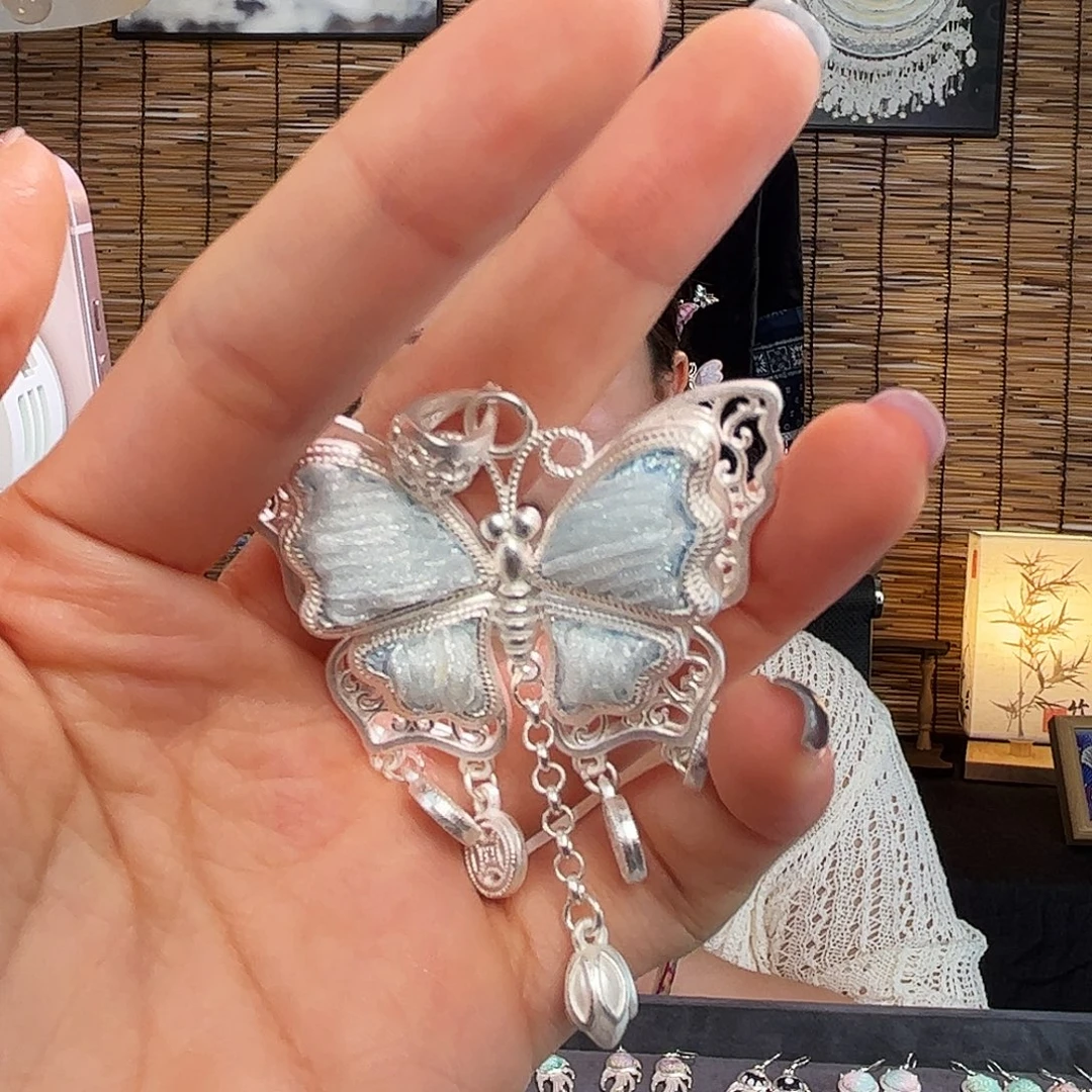 布艺合金蝴蝶吊坠