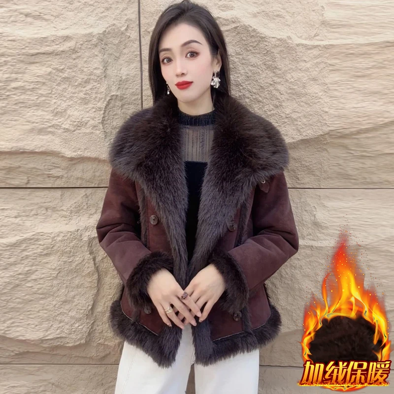 时尚复古皮毛一体短外套女2025年冬季新款小个子加厚加绒保暖大衣