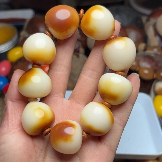 佛心果吊坠金包玉手串