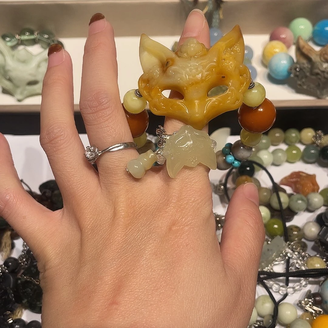 小****蛇纹石玉合金颈饰