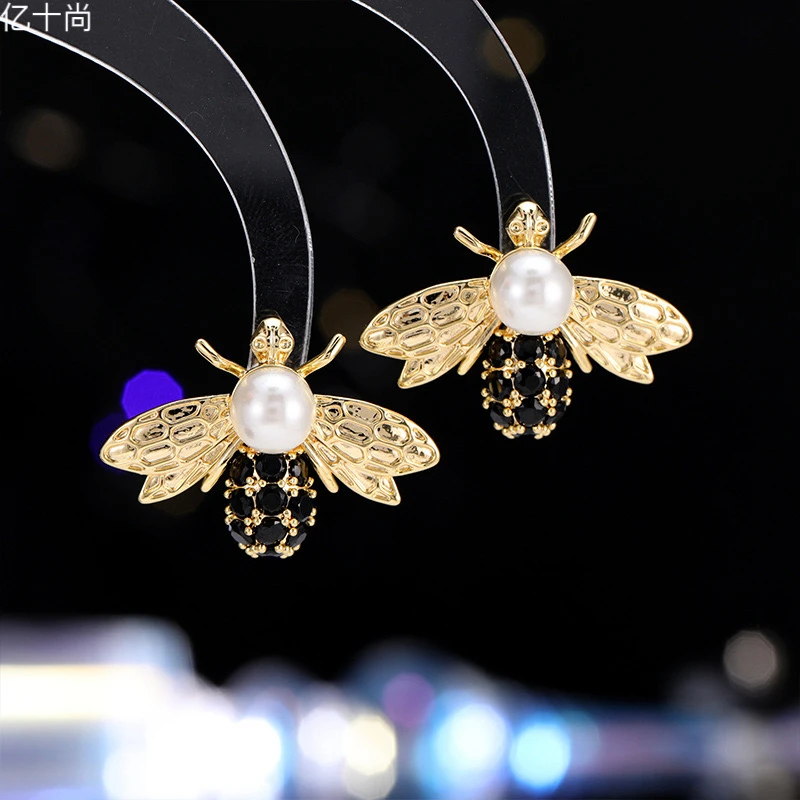 925银合成锆石耳饰 亿十尚蜜蜂黑今高档耳环轻奢时尚气质洋气别致