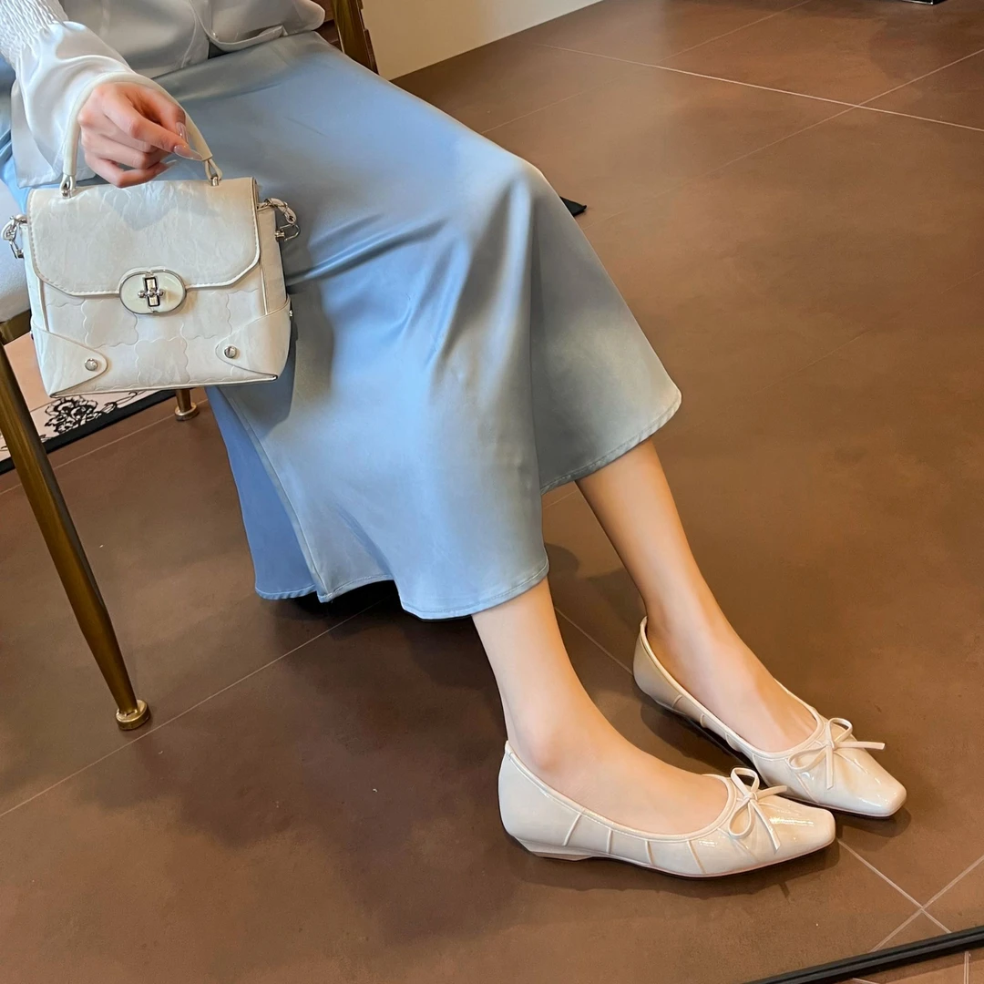 3公分褶皱设计小蝴蝶结气质低跟2025新款日系方头浅口单鞋女