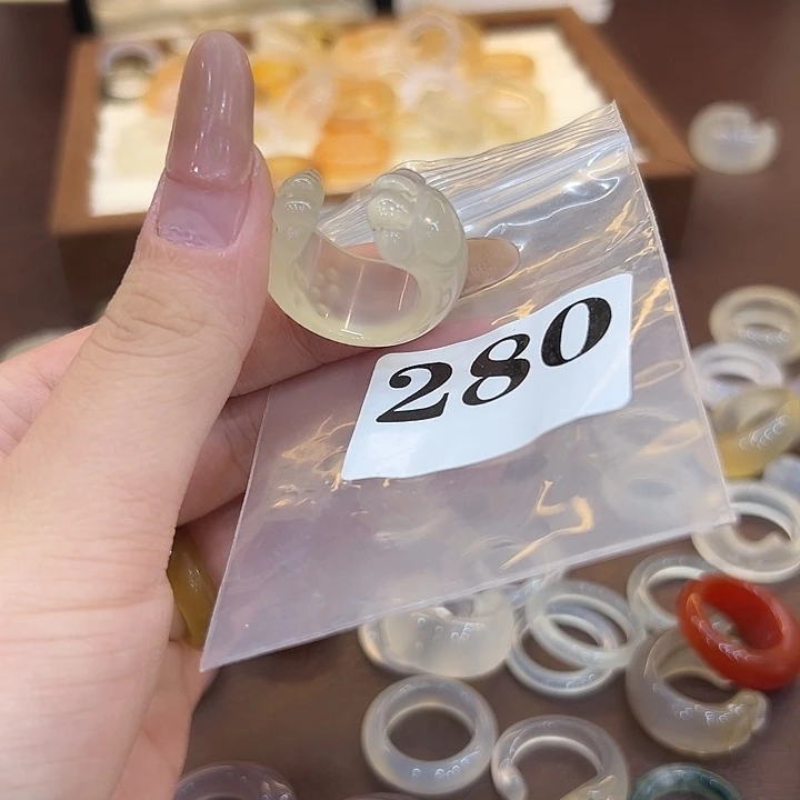 玛瑙/玉髓合金戒指280港18