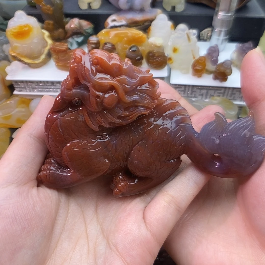 崔***笑玛瑙/玉髓未镶嵌颈饰