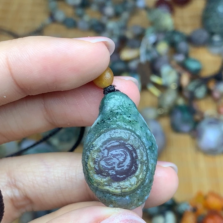 玛瑙/玉髓未镶嵌珠宝半成品?****?