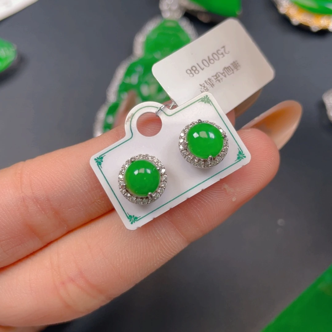 【闪购商品】颈饰银S925镶嵌翡翠翡翠