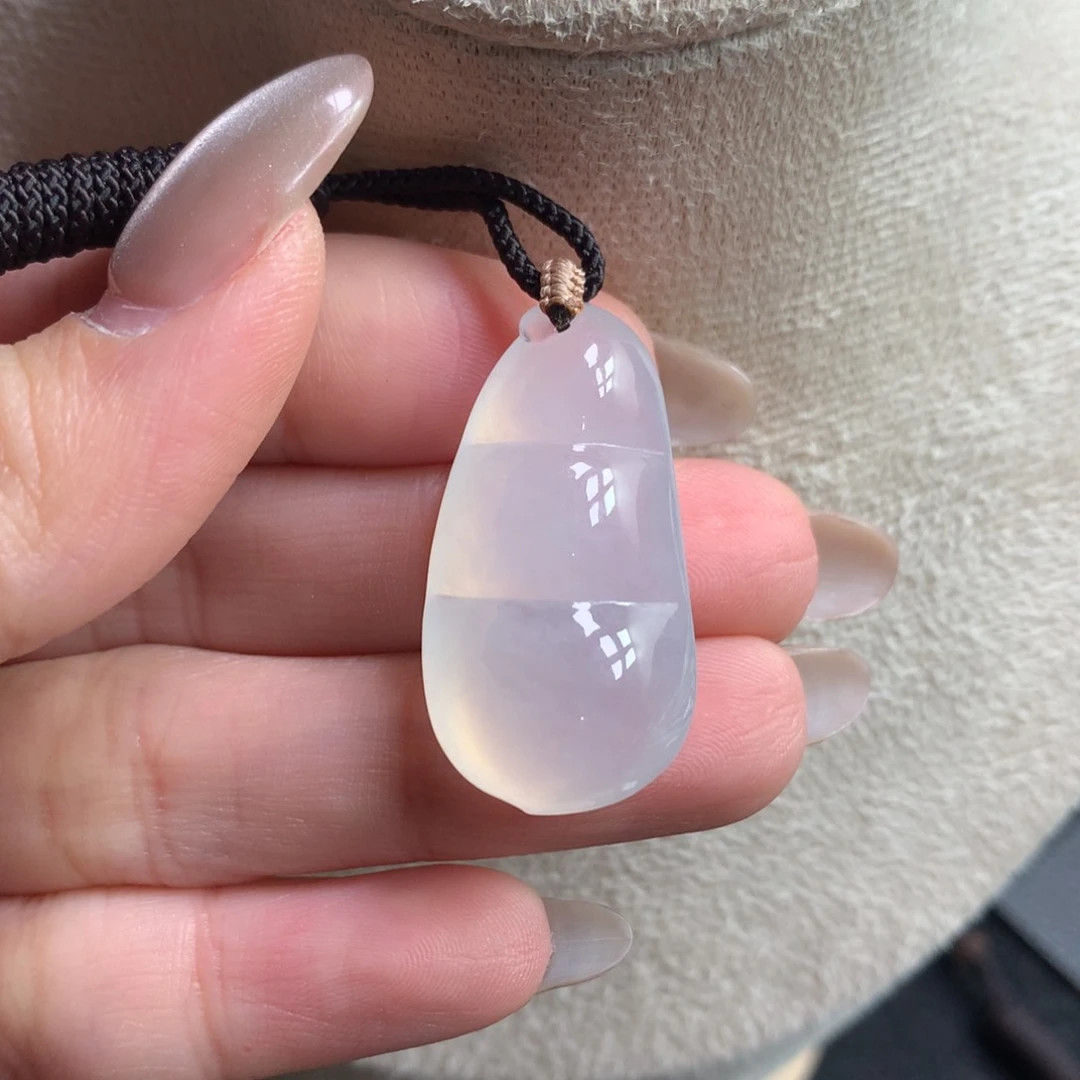 翡翠颈饰未镶嵌豆子