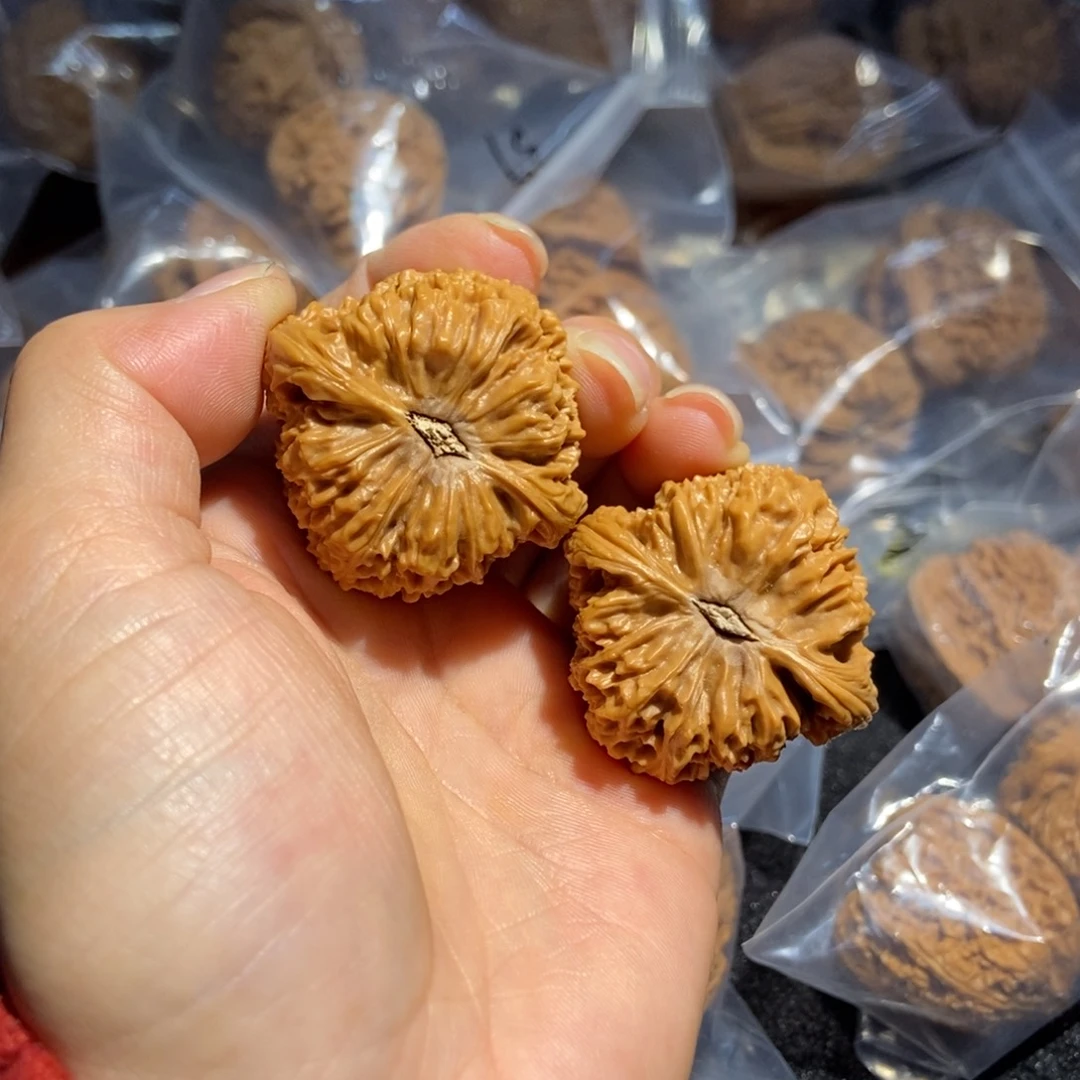 吊坠文玩核桃南疆核桃90