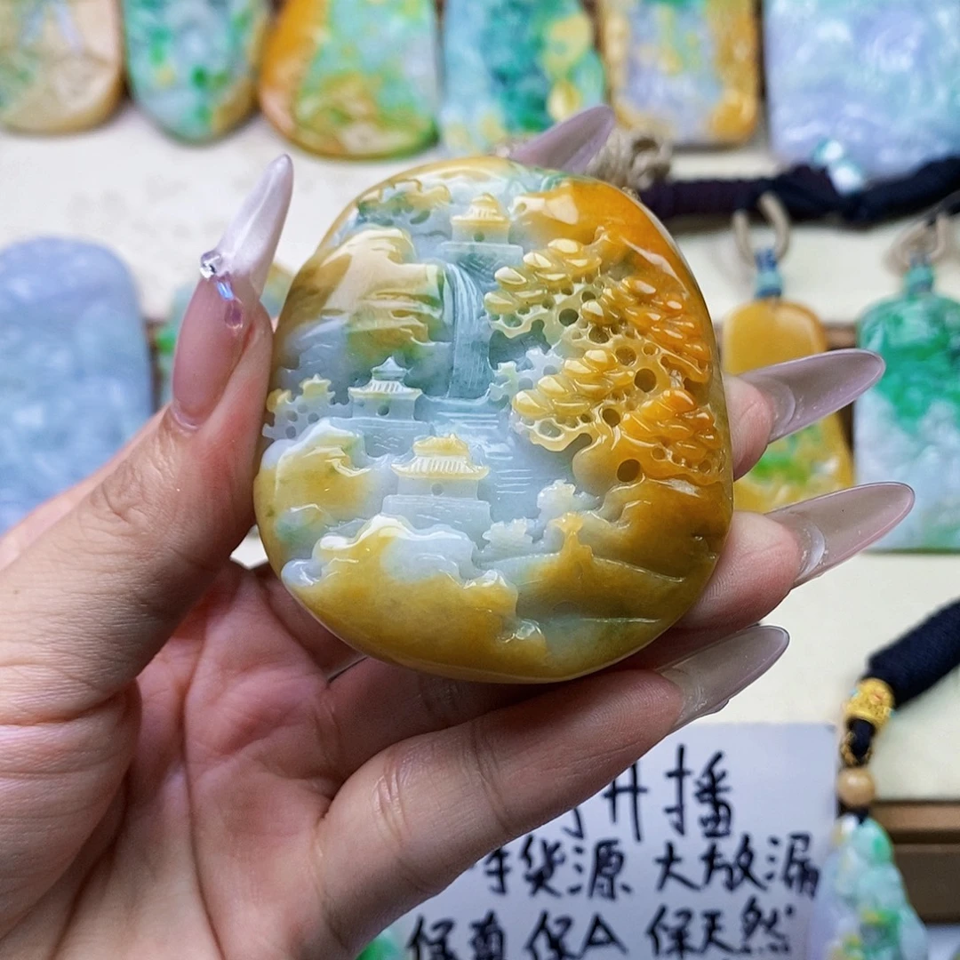 翡翠未镶嵌颈饰翡翠