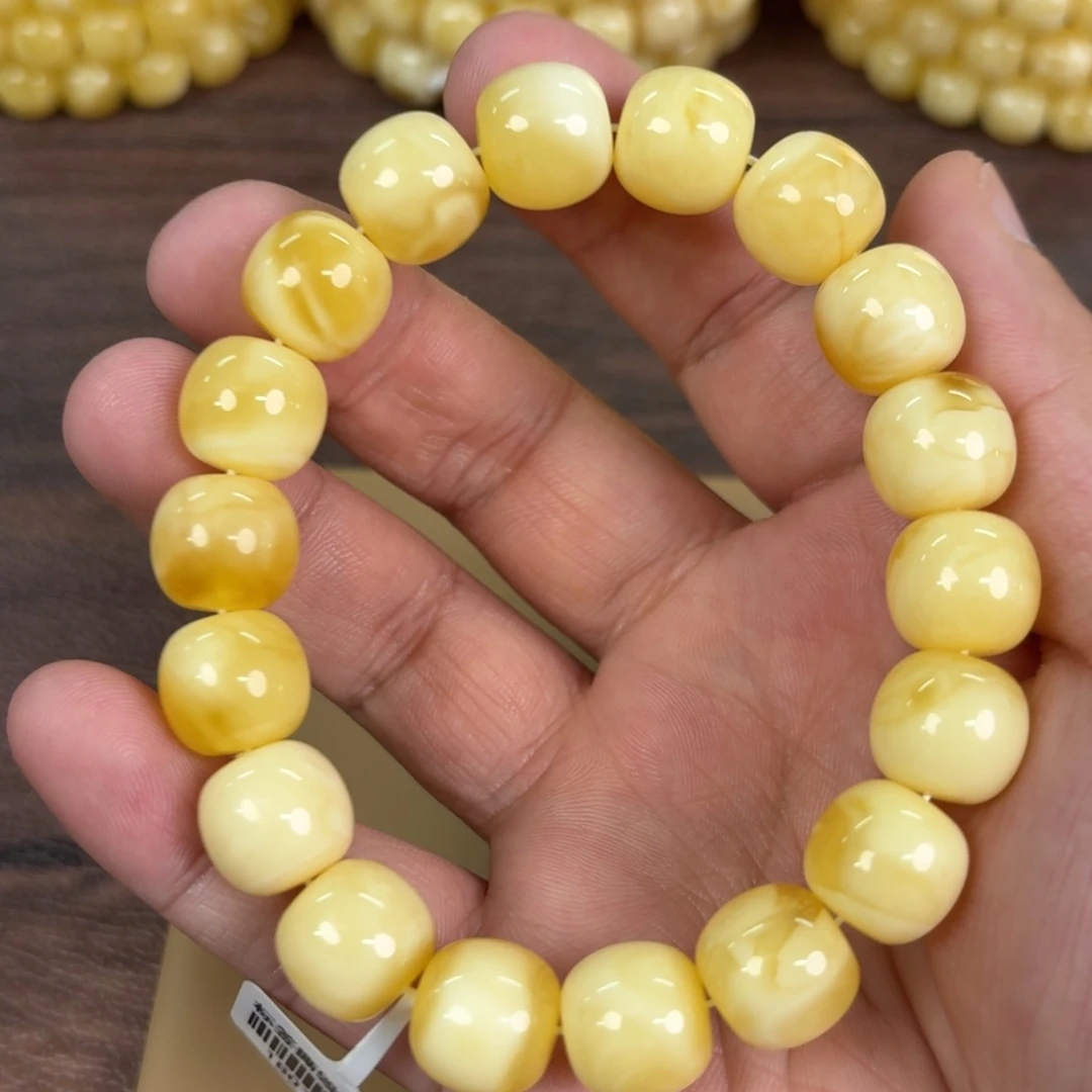 琥珀未镶嵌裸石0140000000000