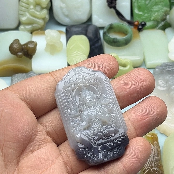 神***仔和田玉未镶嵌车挂拍4发1