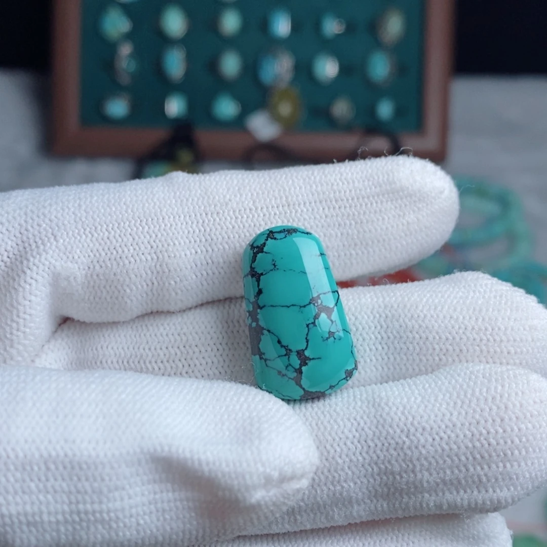 绿松石颈饰未镶嵌