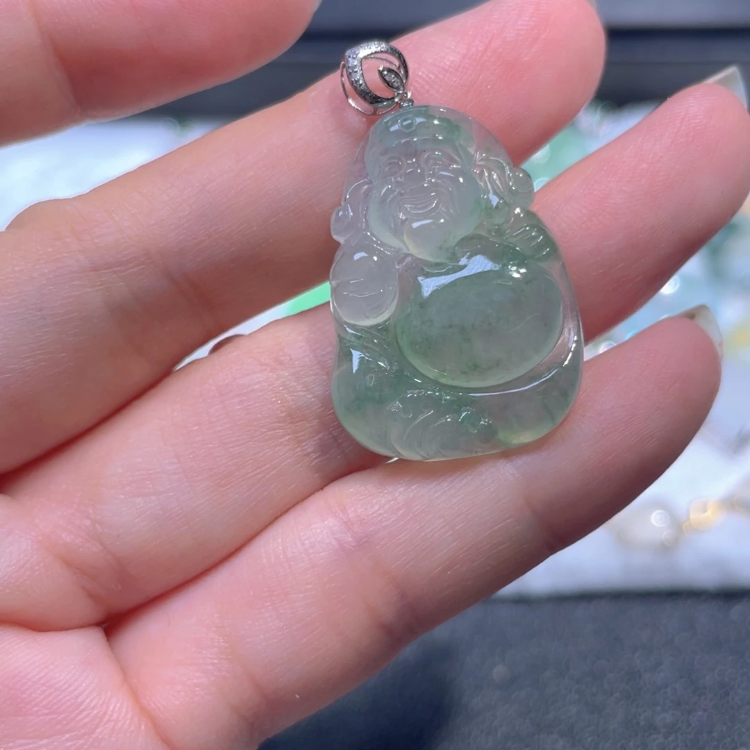 翡翠18K金镶嵌颈饰翡翠