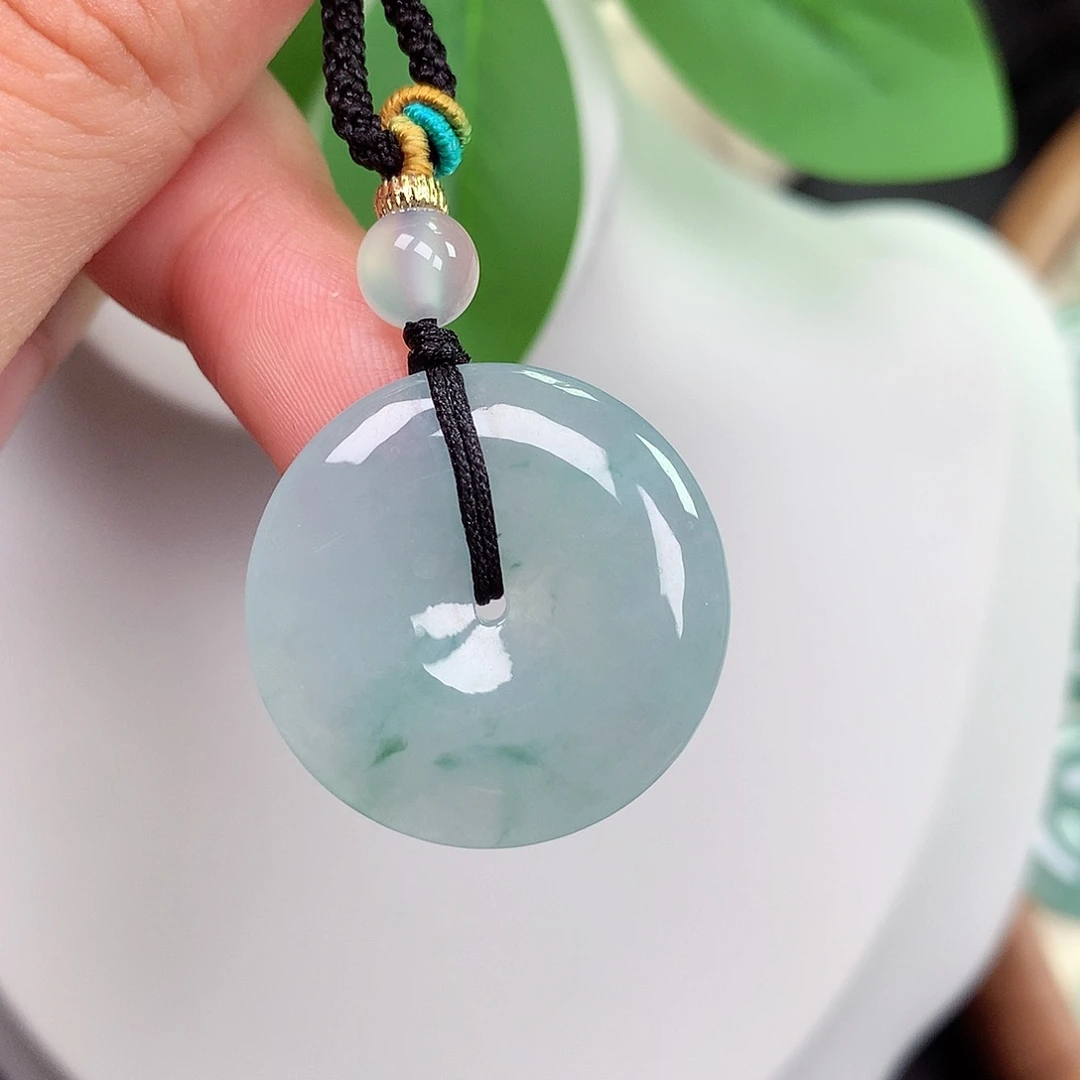 颈饰未镶嵌翡翠平安扣 25.7x4.7mm