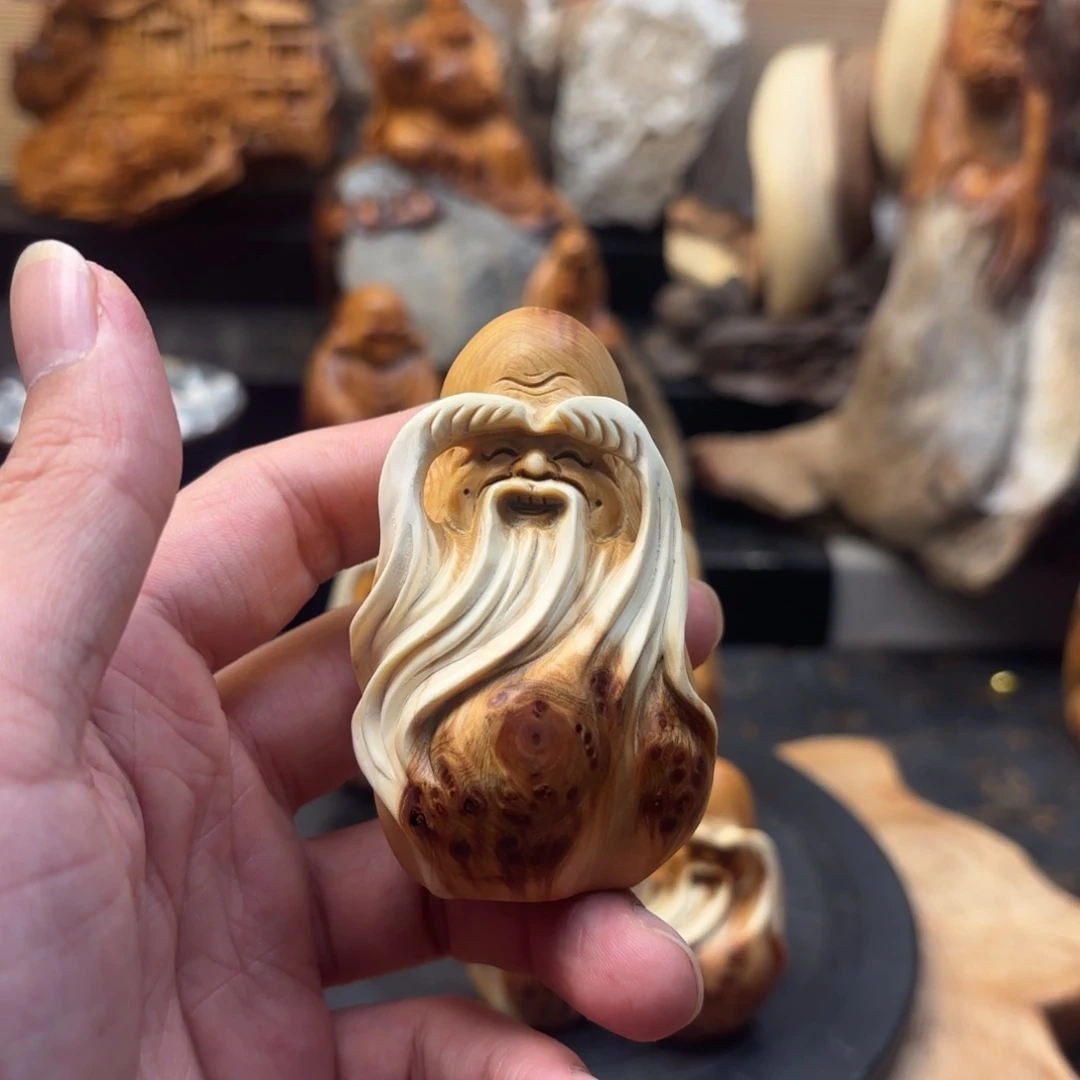 ****柏木太行崖柏手工雕刻