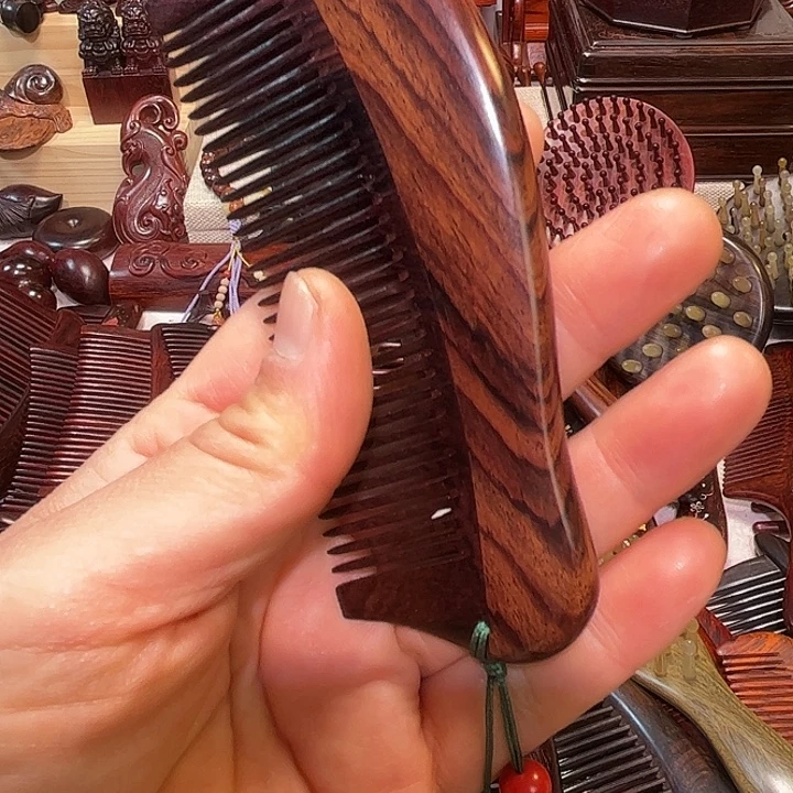 红酸枝木类红木月梳子