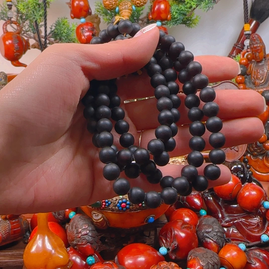 琥珀裸石未镶嵌手串