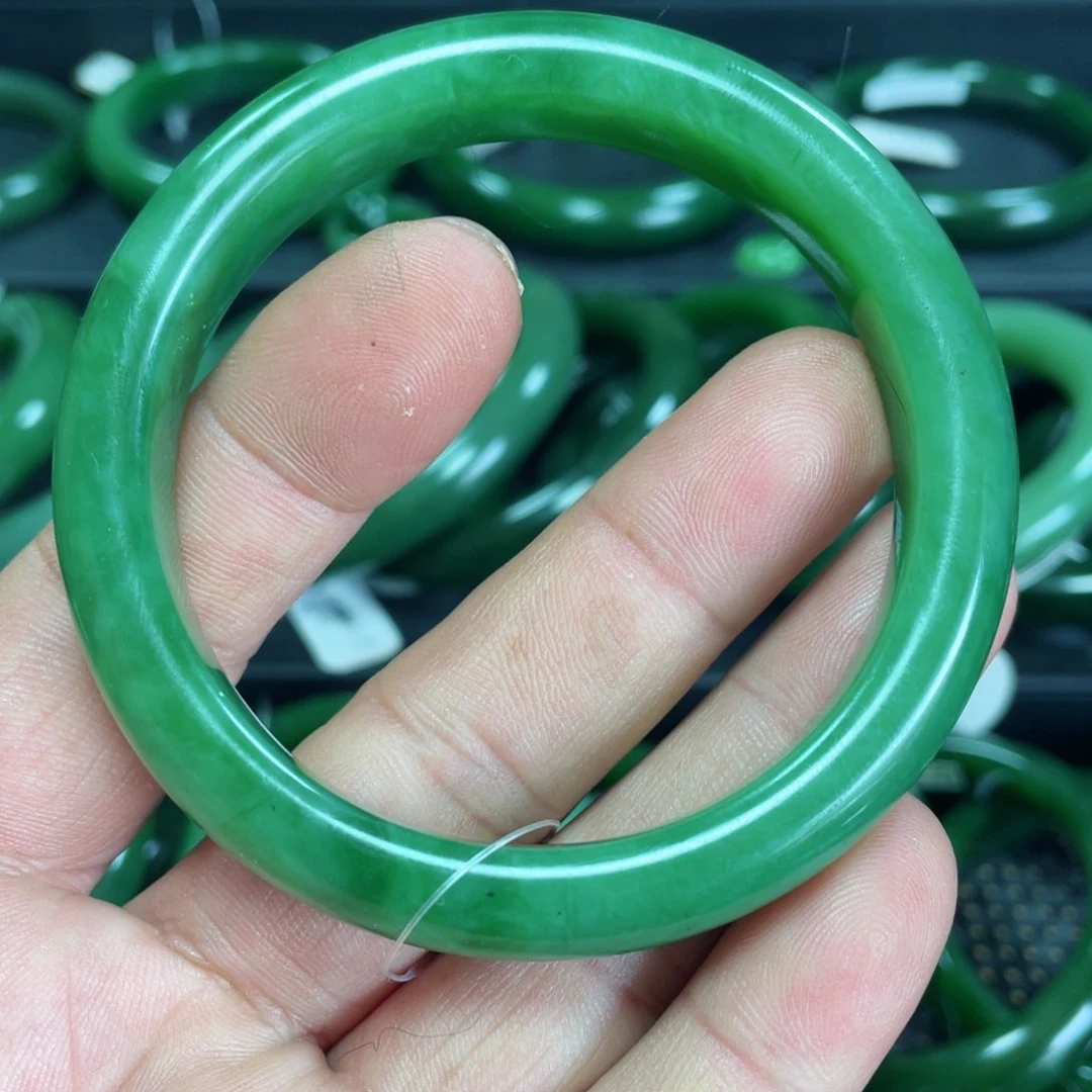 和田玉（碧玉）手镯未镶嵌