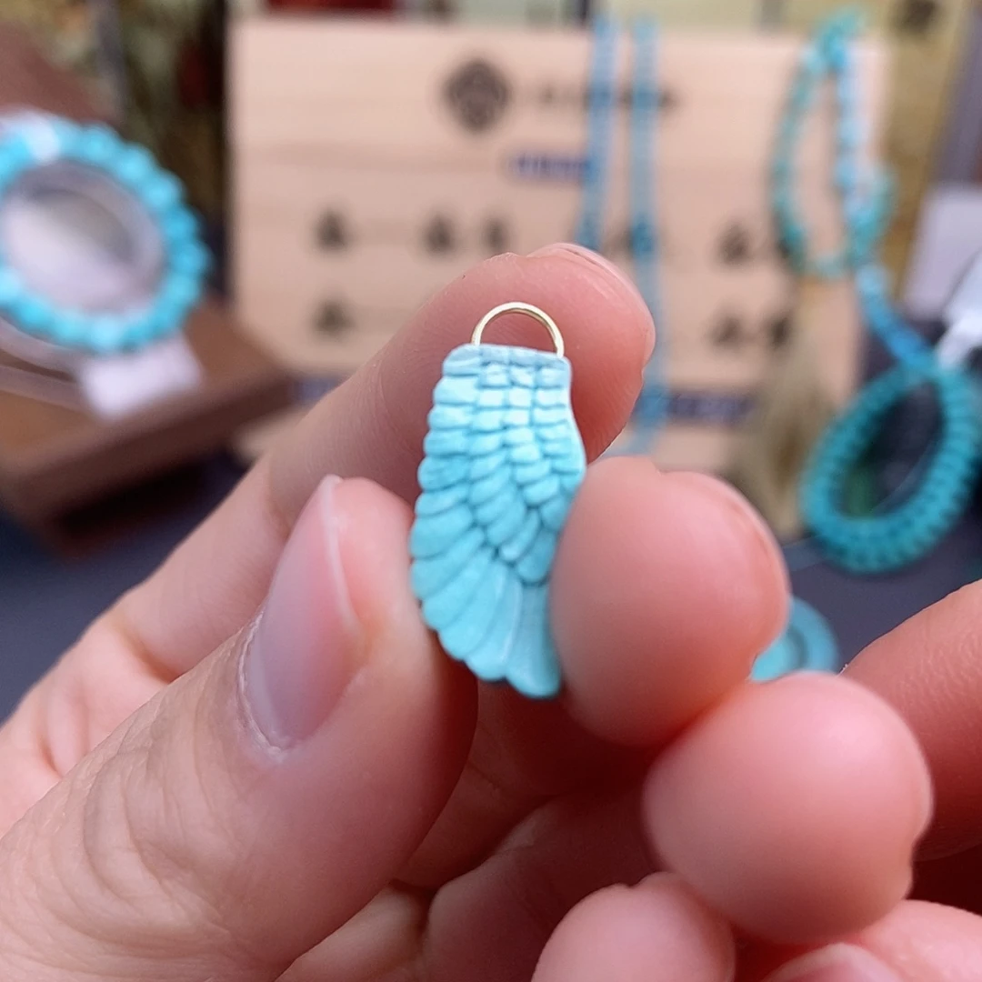 绿松石配饰未镶嵌