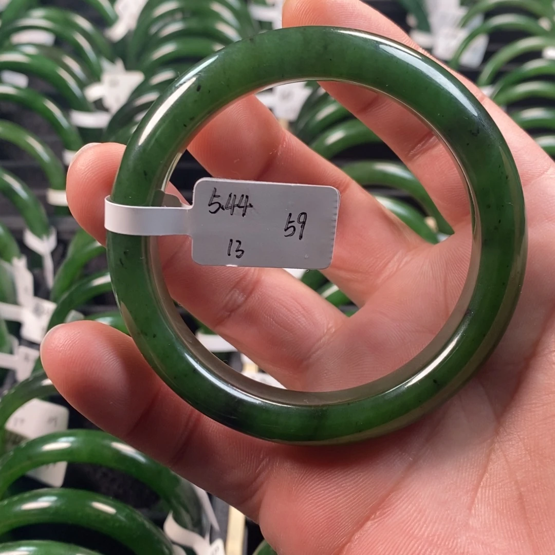 和田玉（碧玉）未镶嵌手镯59