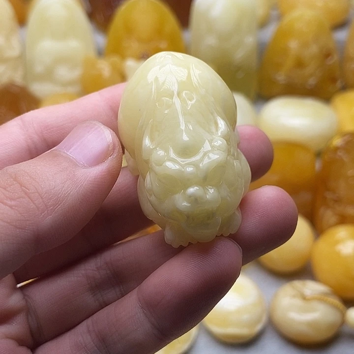 琥珀颈饰未镶嵌琥珀蜜蜡吊坠