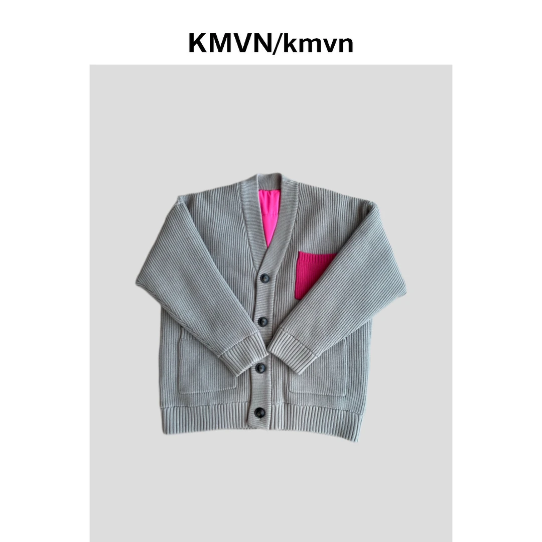 【颜冉】2024秋冬休闲潮流设计撞色拼色V领针织毛衣夹棉服