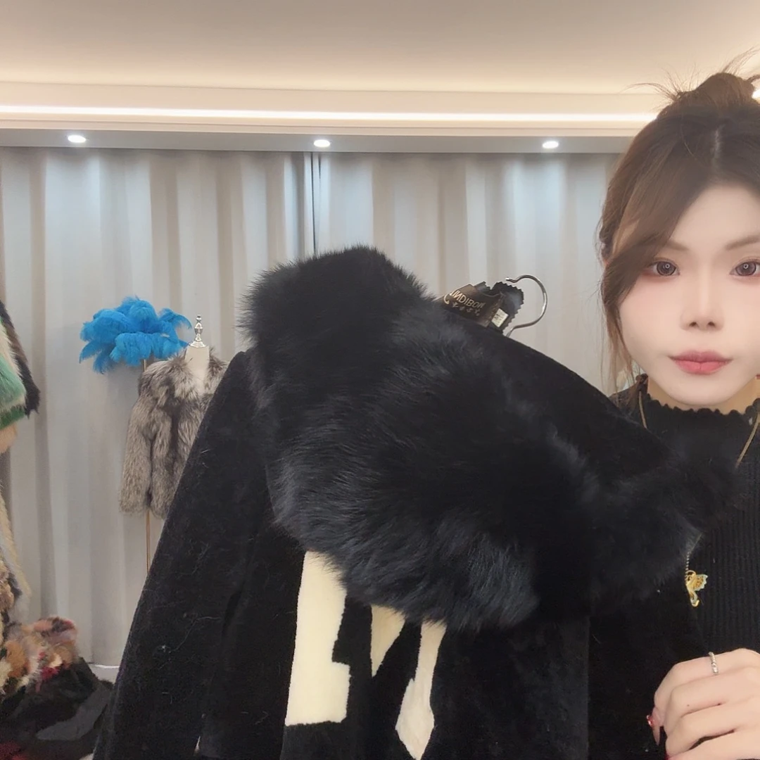 皮草外套不退不换