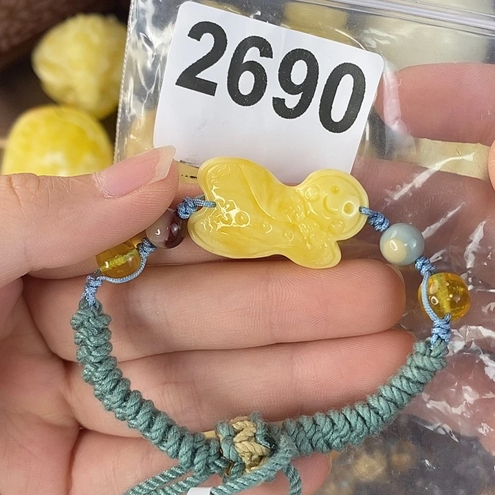 蜜蜡未镶嵌珠宝奇石