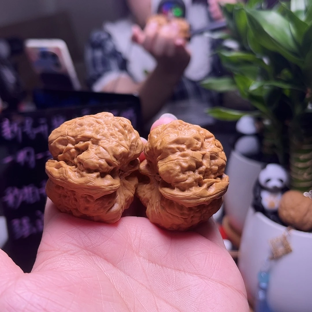 文玩核桃吊坠41尺蛤蟆42