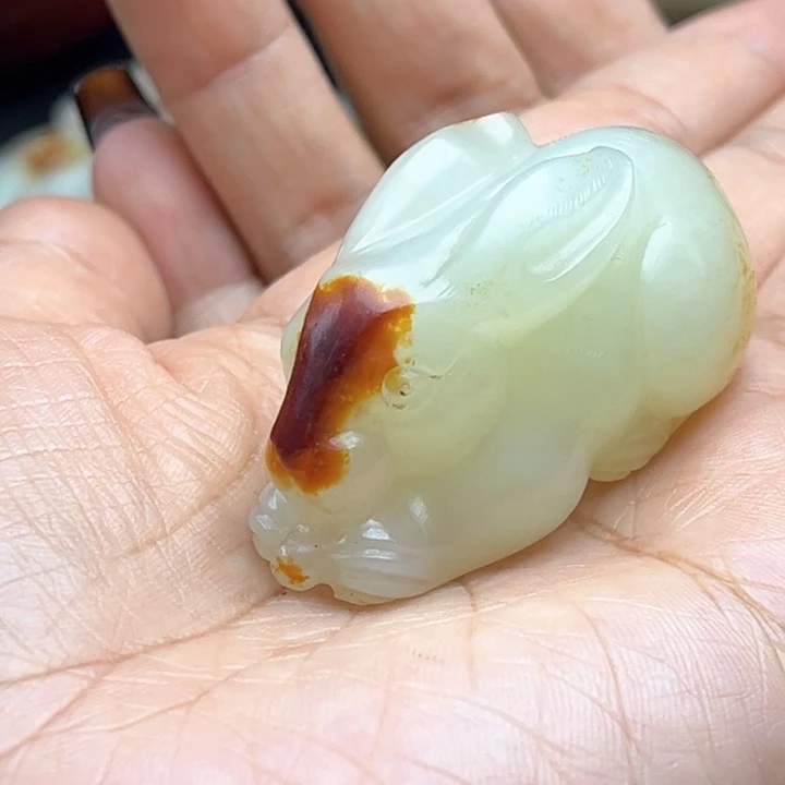 牛***王和田玉未镶嵌挂件