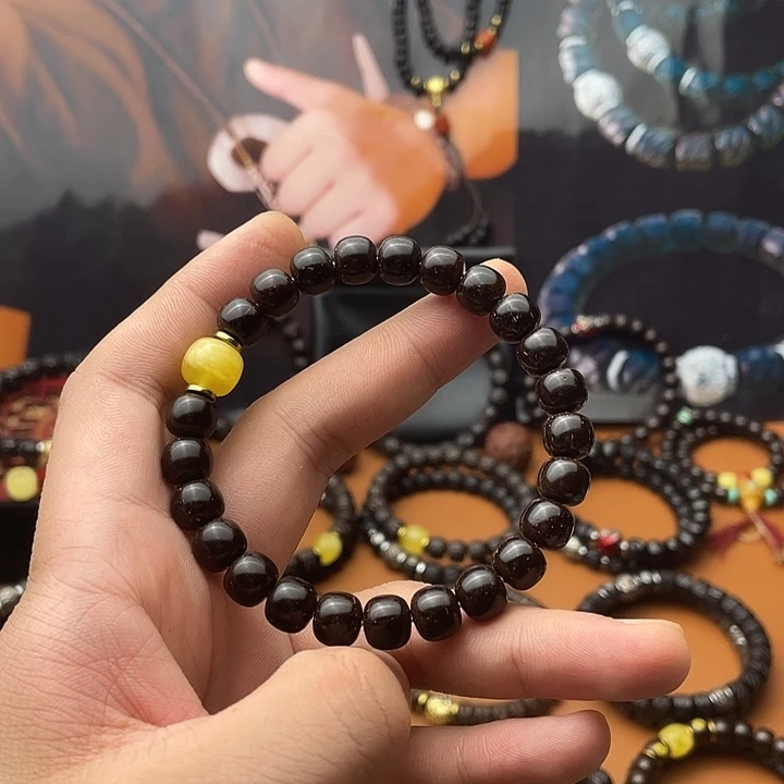 小***哥手串椰蒂98老行腊腊
