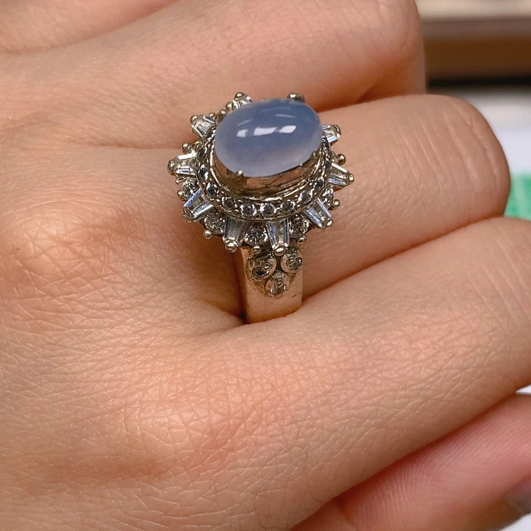 翡翠戒指未镶嵌翡翠