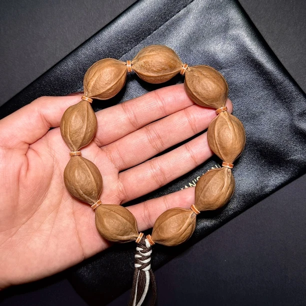 【鼎顺铁核】20x29MM梅林铁核原生态原皮手串三花鲨鱼背老树