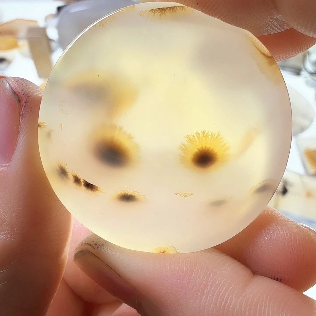 玛瑙/玉髓未镶嵌珠宝半成品