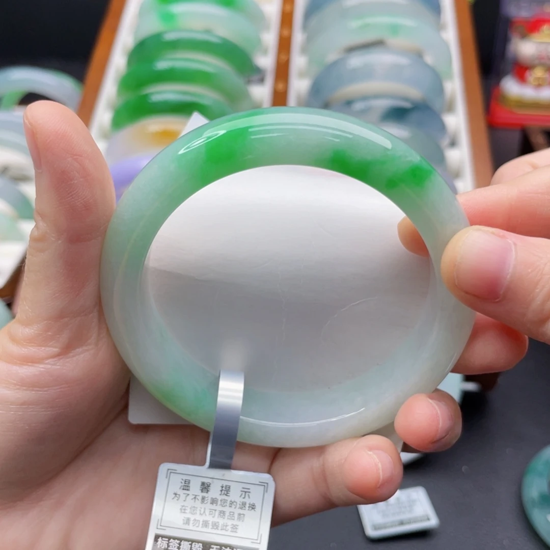 未镶嵌手镯翡翠57.6白底青