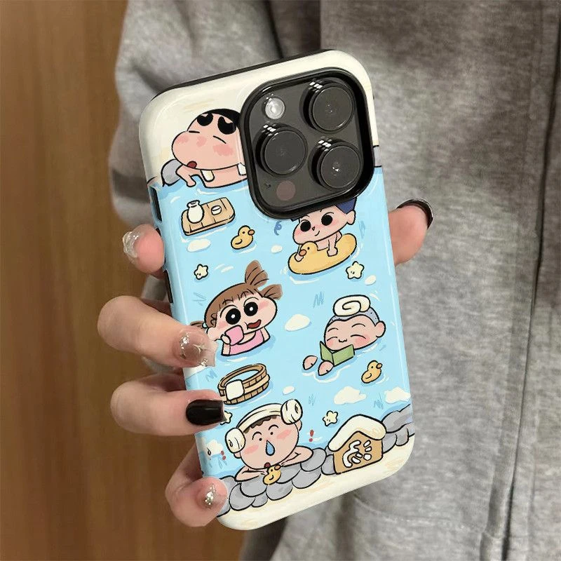 温泉小新适用iphone16创意手机壳15PRO/14可爱13/12/11菲林二合一