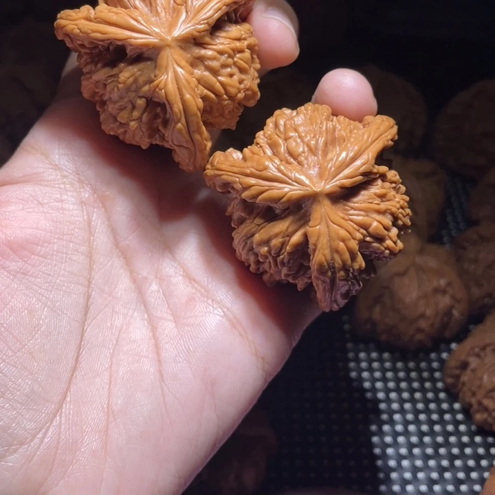 7***7吊坠文玩核桃虎头拼接
