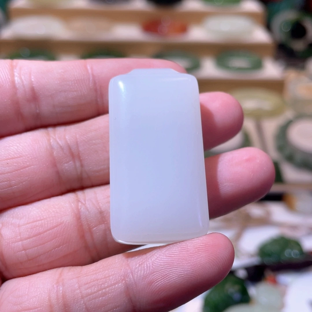 颈饰未镶嵌和田玉收藏级白玉无事牌